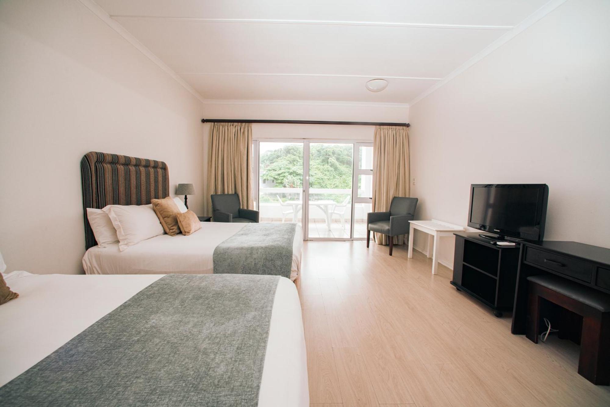 The Estuary Hotel & Spa Port Edward Kültér fotó